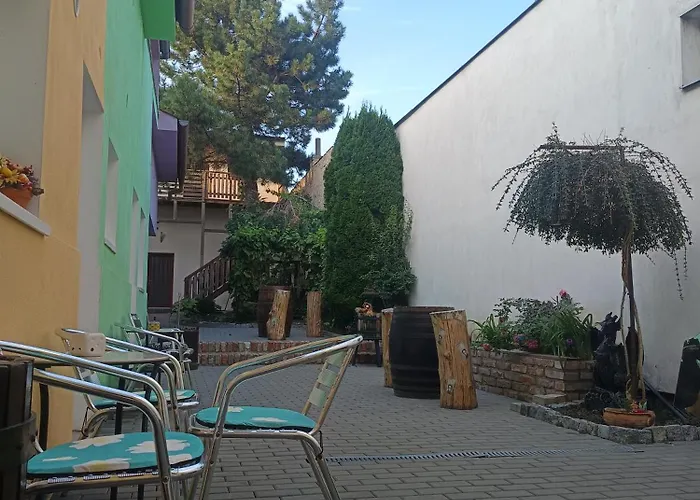 Archa * Mikulov
